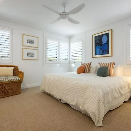 Clarkes Beach House-2